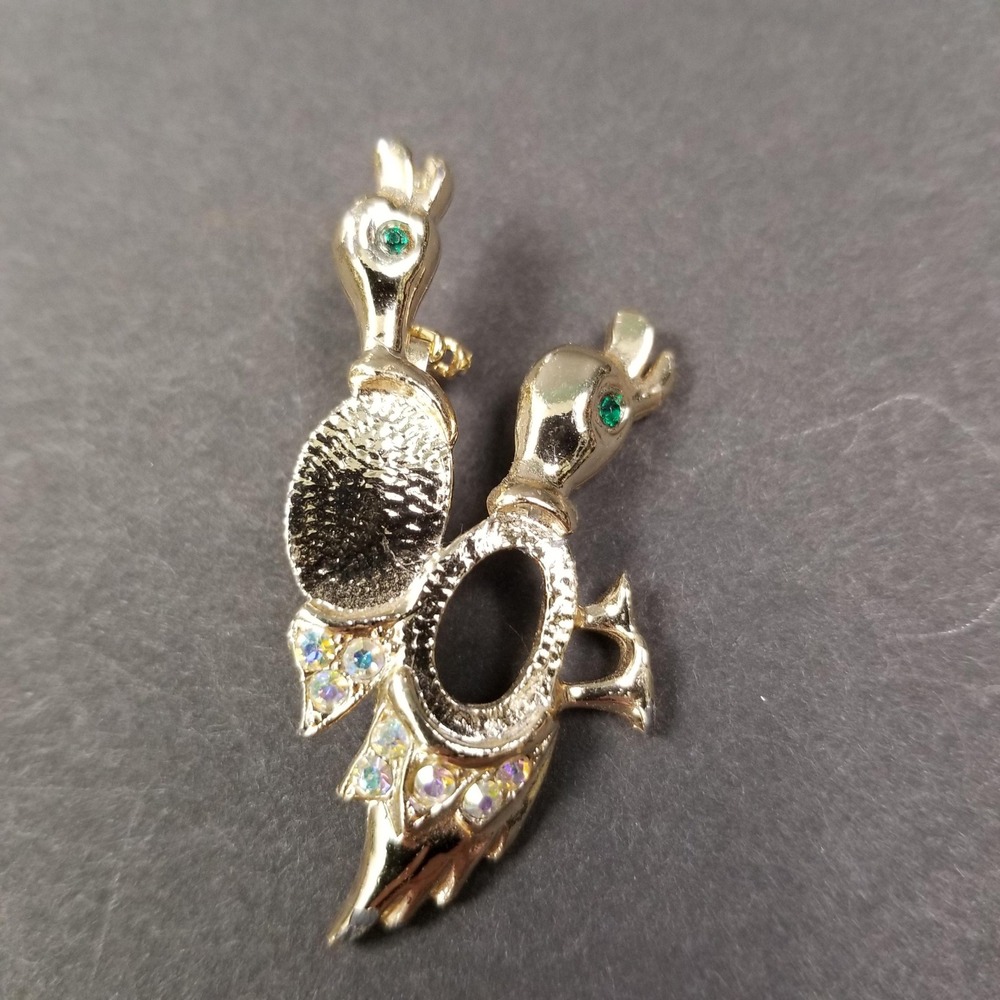 Vintage Gold Tone Double Duck Brooch Green Eye AB Crystal Rhinestone‎ Bird Pin - Picture 3 of 5